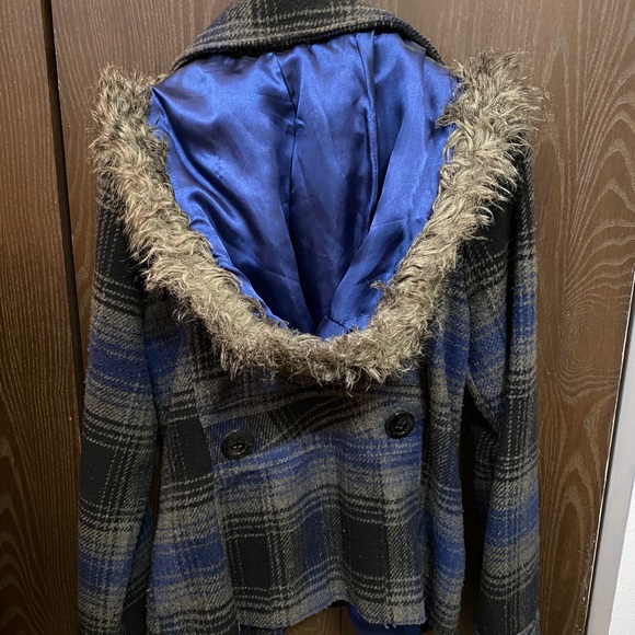 Peabody Coat - Picture 3 of 5